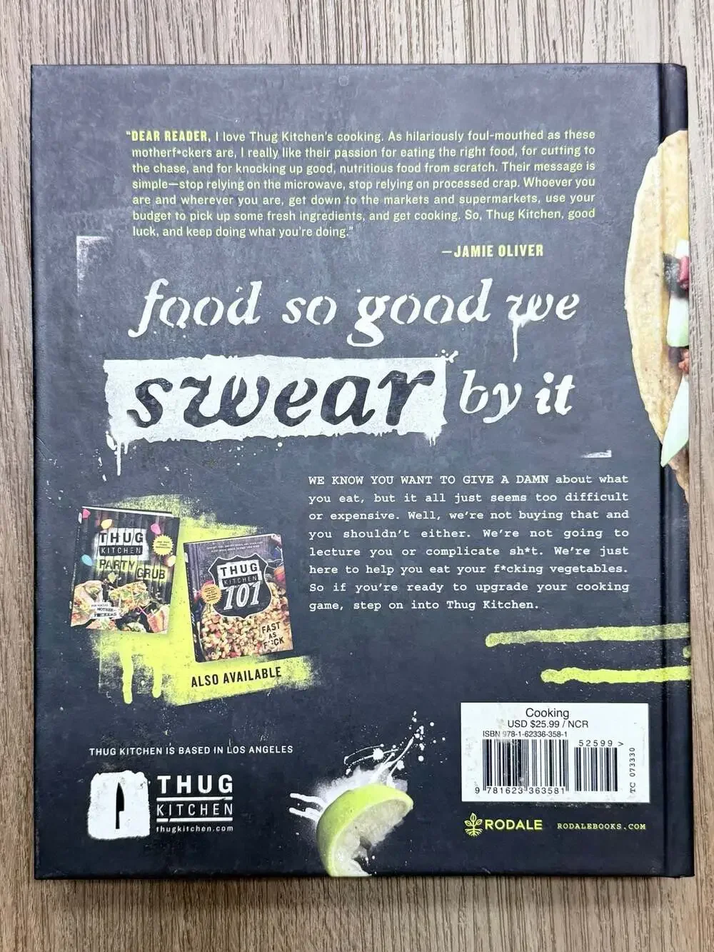 Thug Kitchen: The Official Cookbook: Eat Like You Give a F*ck (Hardcover)